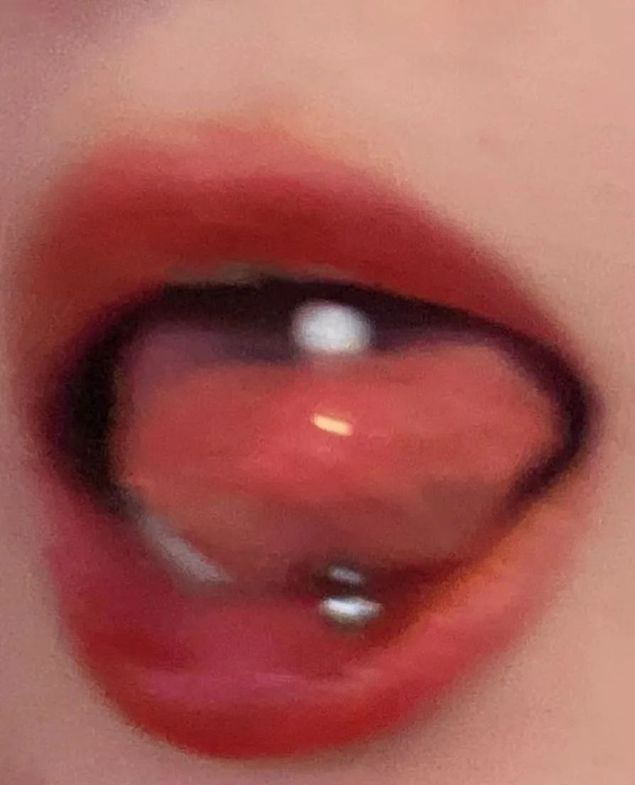 这组靓女嘴唇大赏,看完我瘫了
