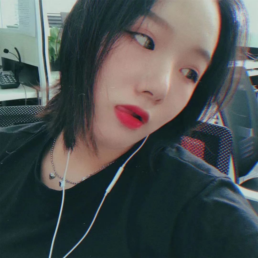 这组靓女嘴唇大赏,看完我瘫了